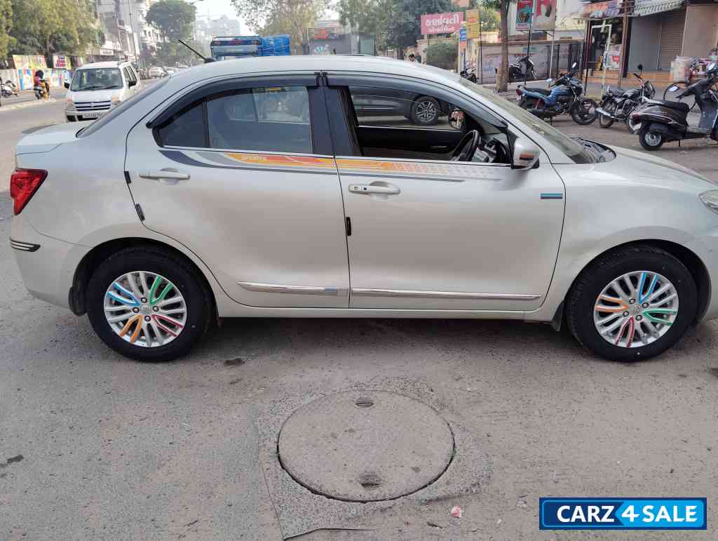 Silver Maruti Suzuki Dzire Zxi Bs 6