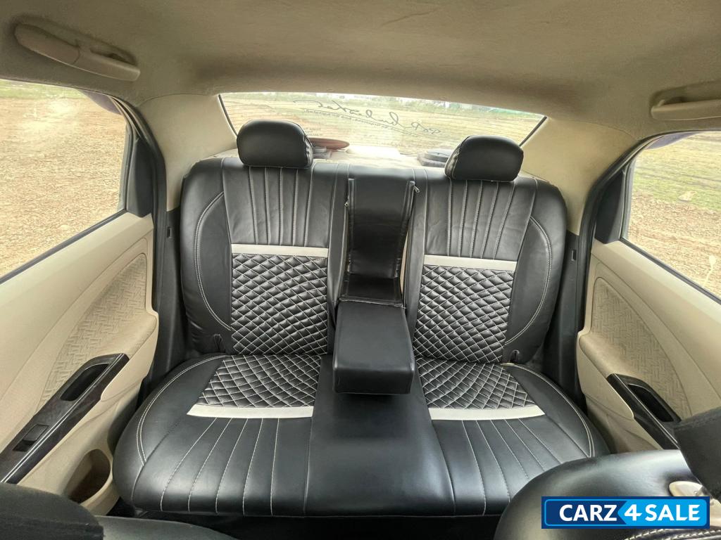 Grey Toyota Etios VXD