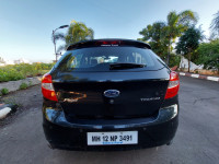 Ford Figo Titanium petrol MT