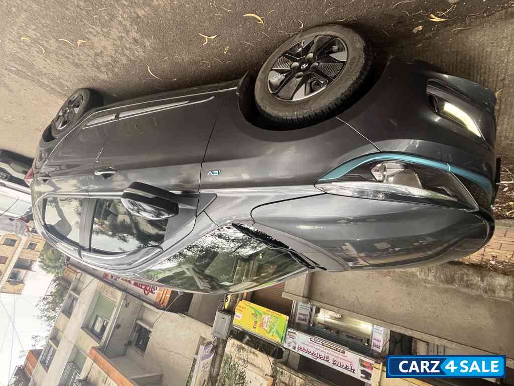 Dayton Gray Tata Tiago EV XZ+ Dayton Gray Tata Tiago EV XZ+