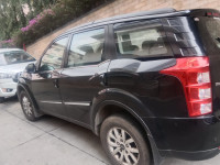 Mahindra XUV 500 Manuel
