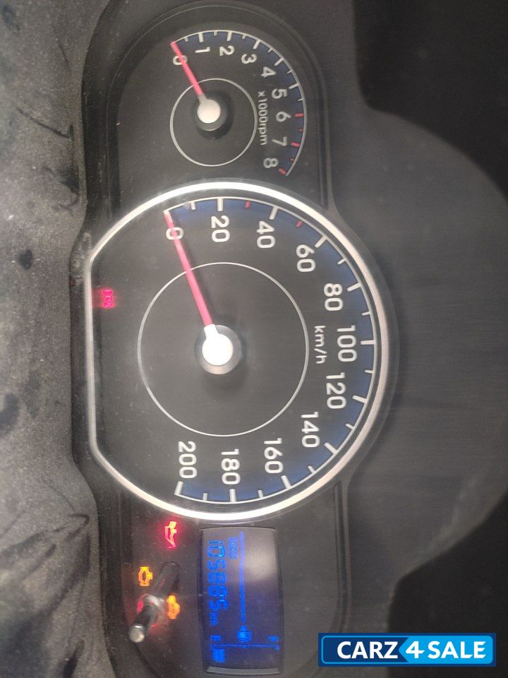 Pure White Hyundai i10 Era