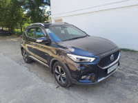 Black MG Astor Sharp 1.5 MT sangria