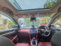 Black MG Astor Sharp 1.5 MT sangria