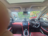 Black MG Astor Sharp 1.5 MT sangria