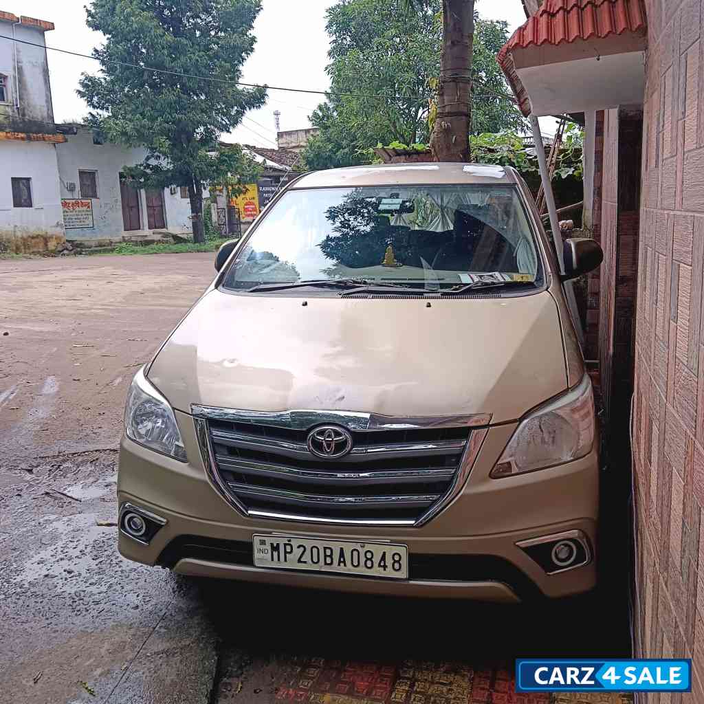 Toyota Innova 2.5G4