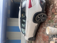 White MG Hector Sharp 2.0