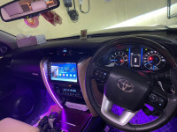 Toyota Fortuner automatic 2wd