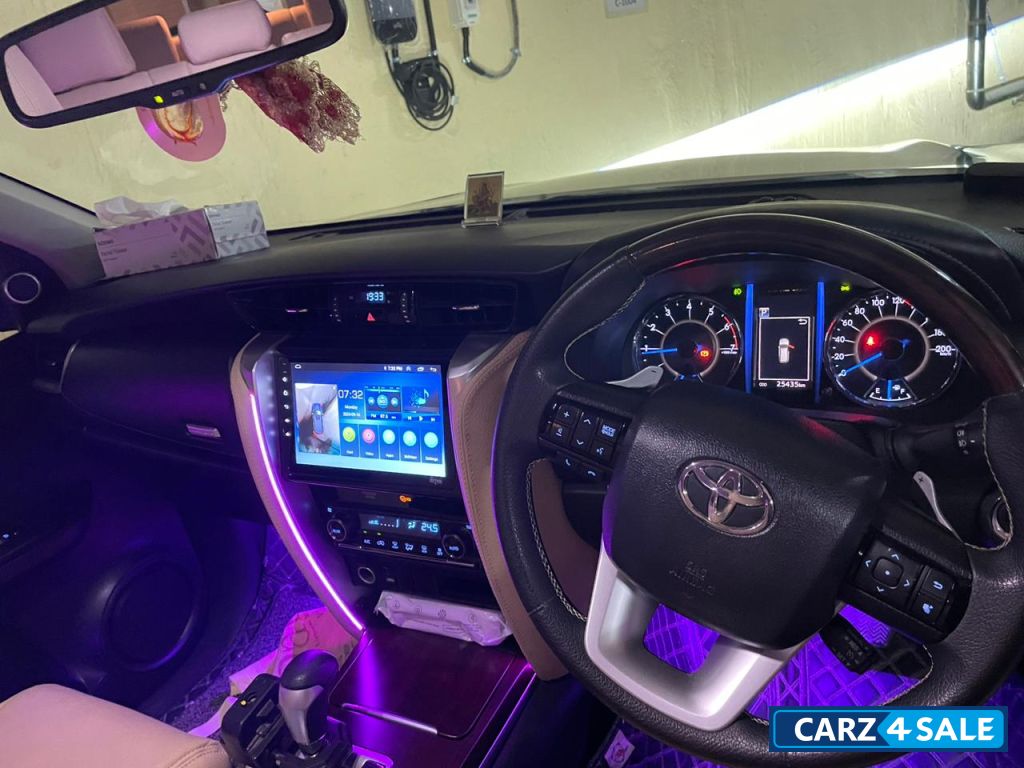 Toyota Fortuner automatic 2wd Toyota Fortuner automatic 2wd