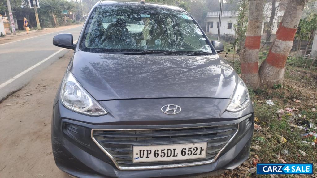 Grey Hyundai Santro
