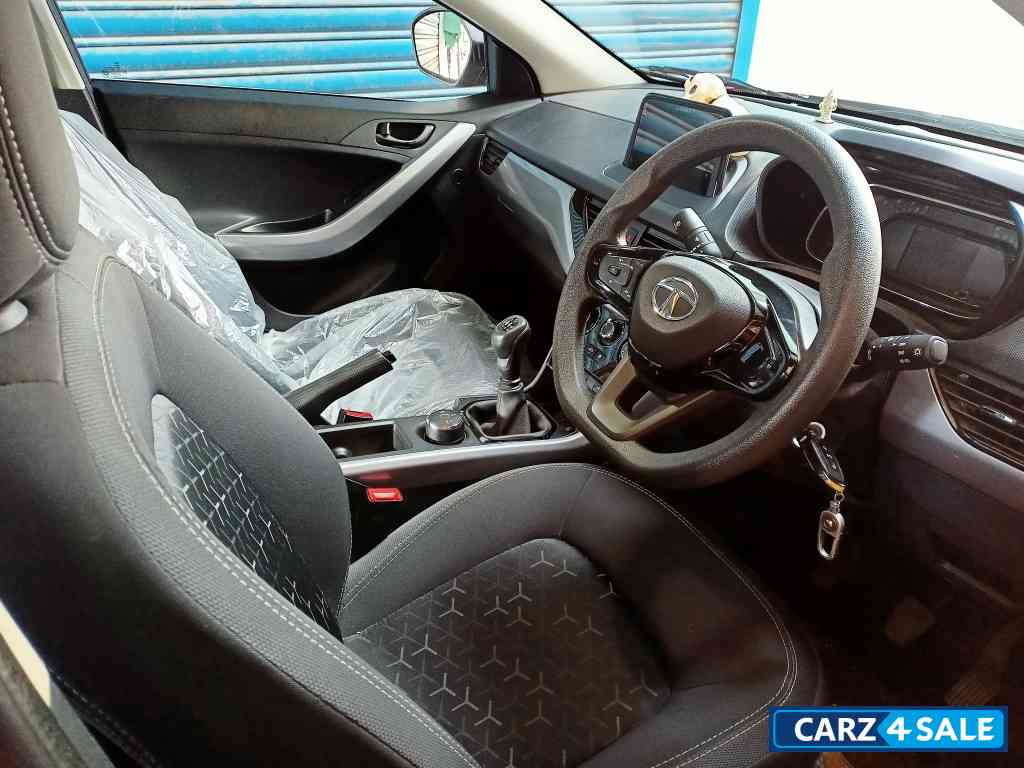Tata Nexon XM PLUS S