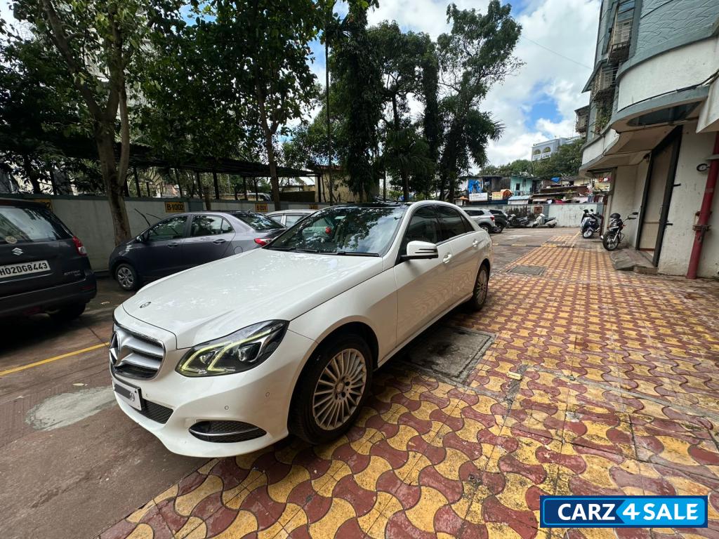 White Mercedes-Benz E-Class E 350 CDI Avantagarde