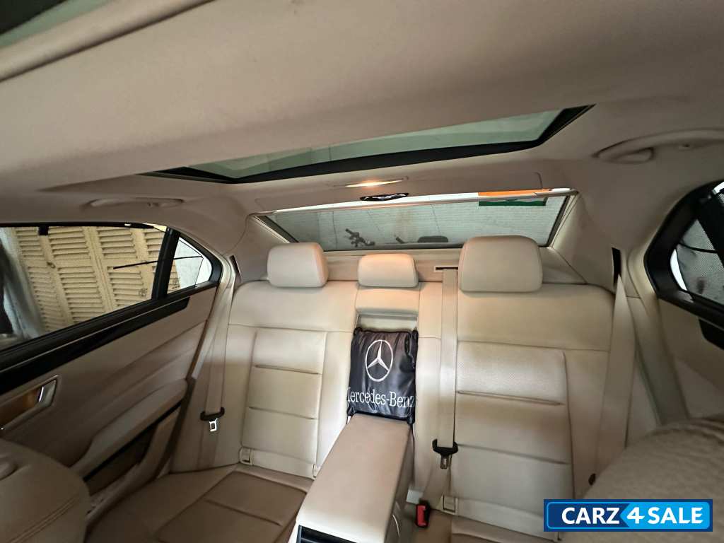 White Mercedes-Benz E-Class E 350 CDI Avantagarde