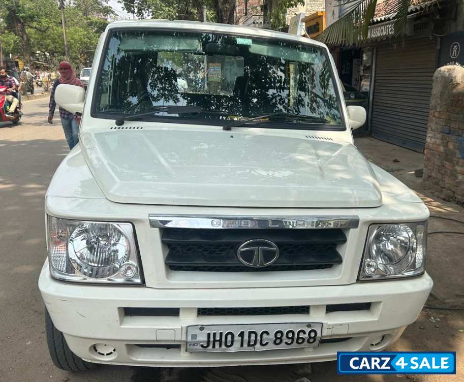 White Tata Sumo EX BS IV