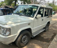 White Tata Sumo EX BS IV