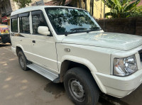 White Tata Sumo EX BS IV
