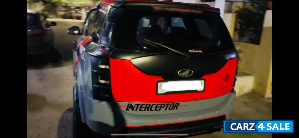 Mahindra XUV 500 W8