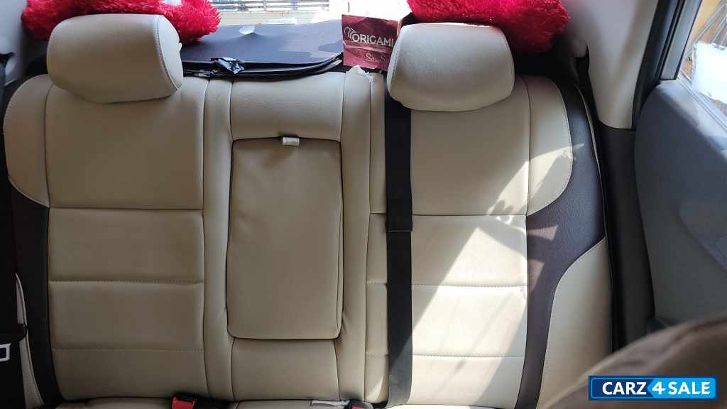 Typhoon Silver Hyundai Aura SX MT Petrol