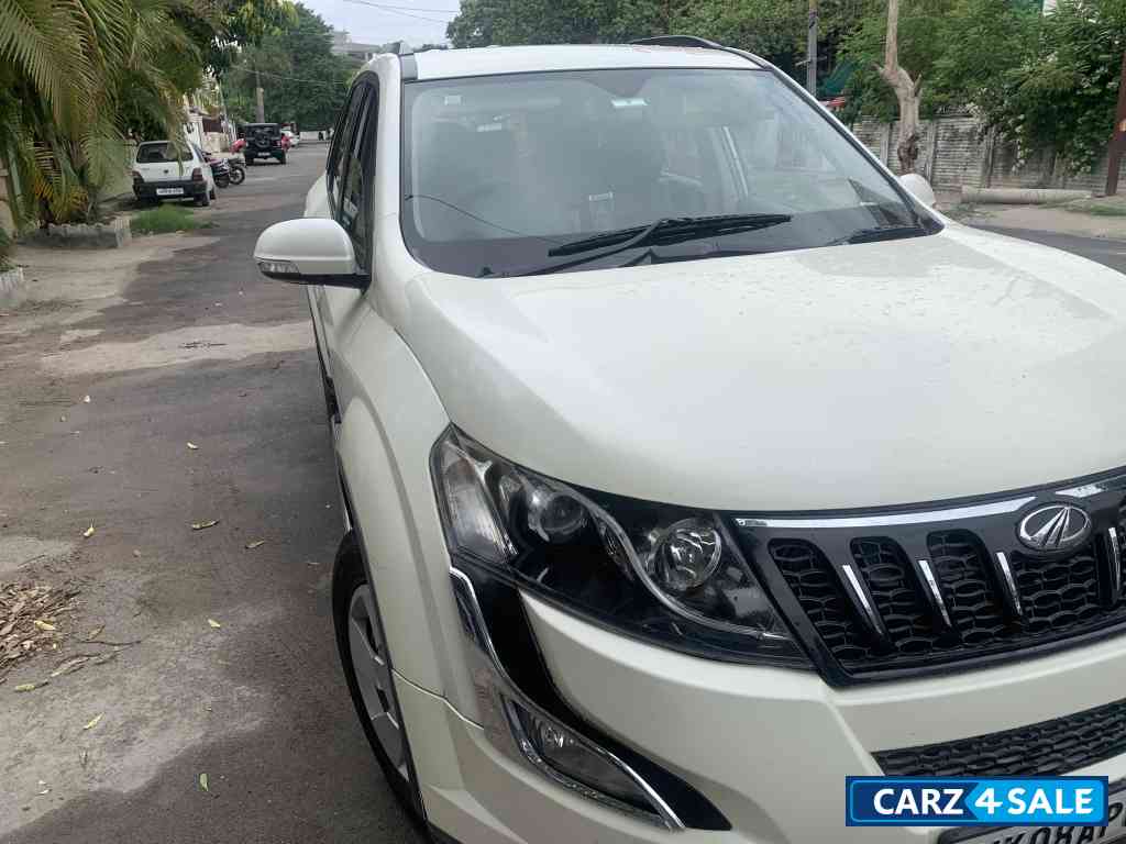 Mahindra XUV 500 W6, 2.2 manual