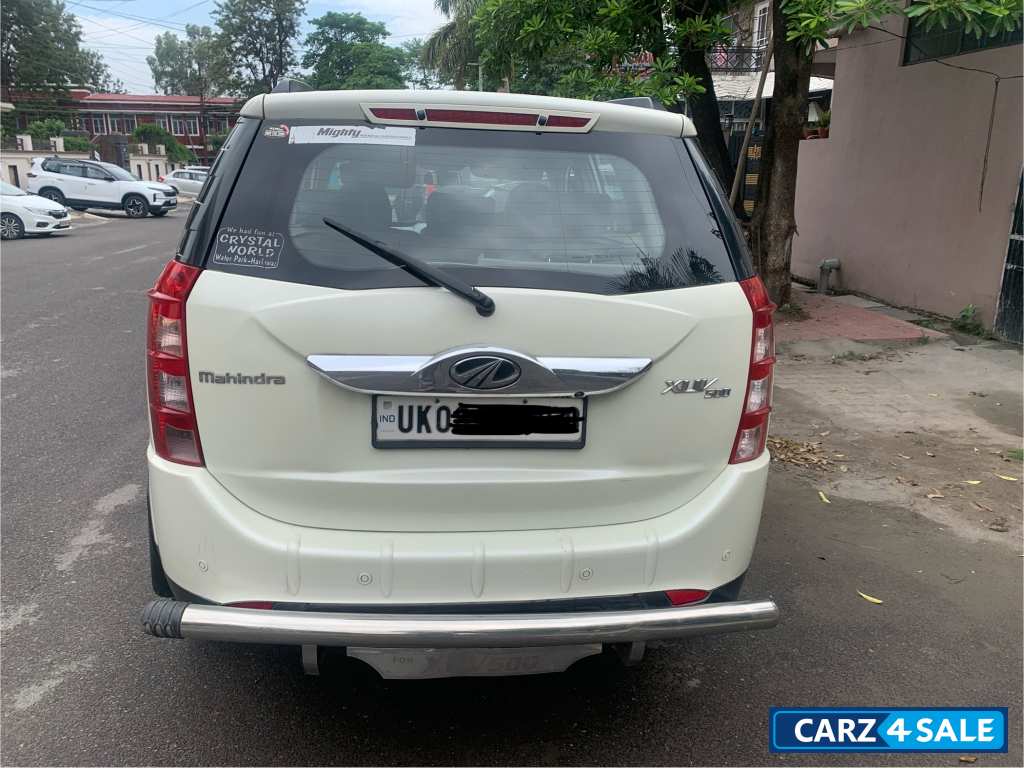 Mahindra XUV 500 W6, 2.2 manual