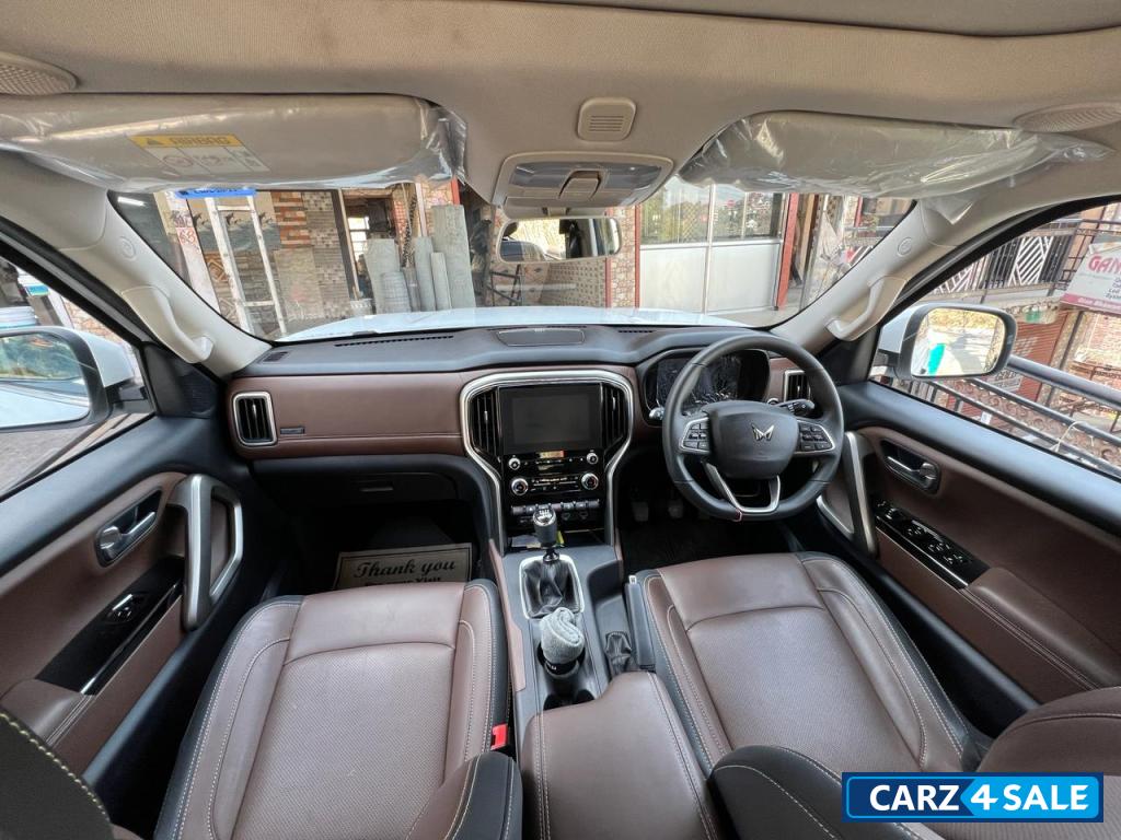 Mahindra Scorpio N z8L petrol