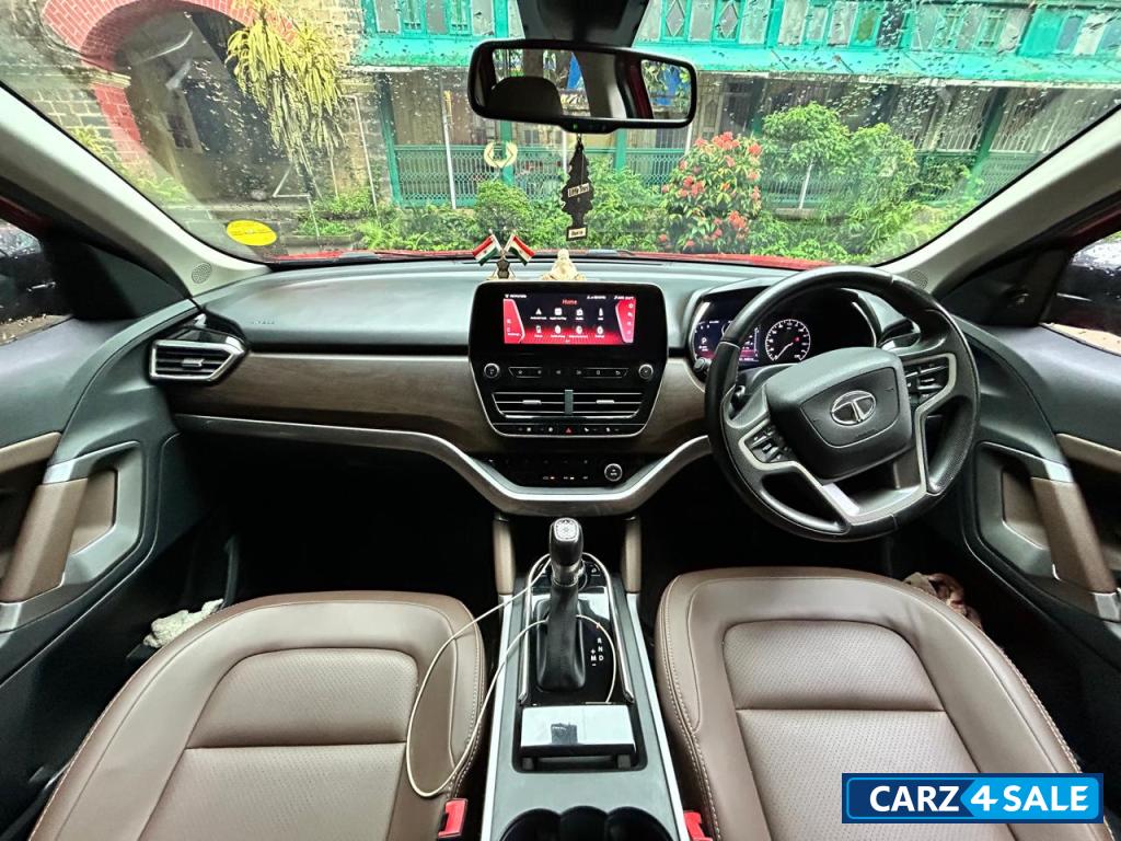 Red & Black Tata Harrier TATA HARRIER XZA 2.0 L KRYOTEC BSVI