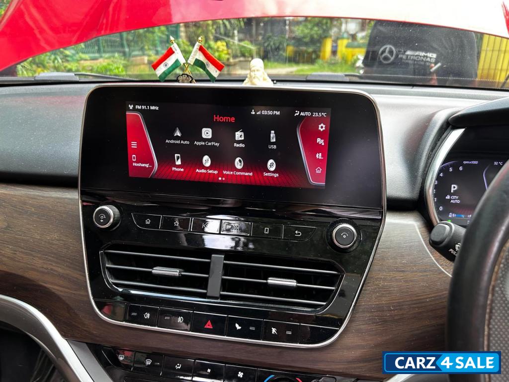 Red & Black Tata Harrier TATA HARRIER XZA 2.0 L KRYOTEC BSVI