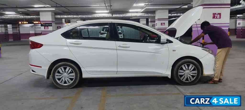 Honda City IV-Tec SV Manual