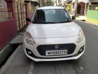 White Maruti Suzuki Swift LXI