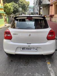 White Maruti Suzuki Swift LXI