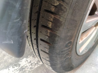 White Maruti Suzuki Swift LXI