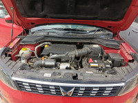 Mahindra XUV300 W6