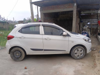 Tata Tiago Xt 1.0 petrol