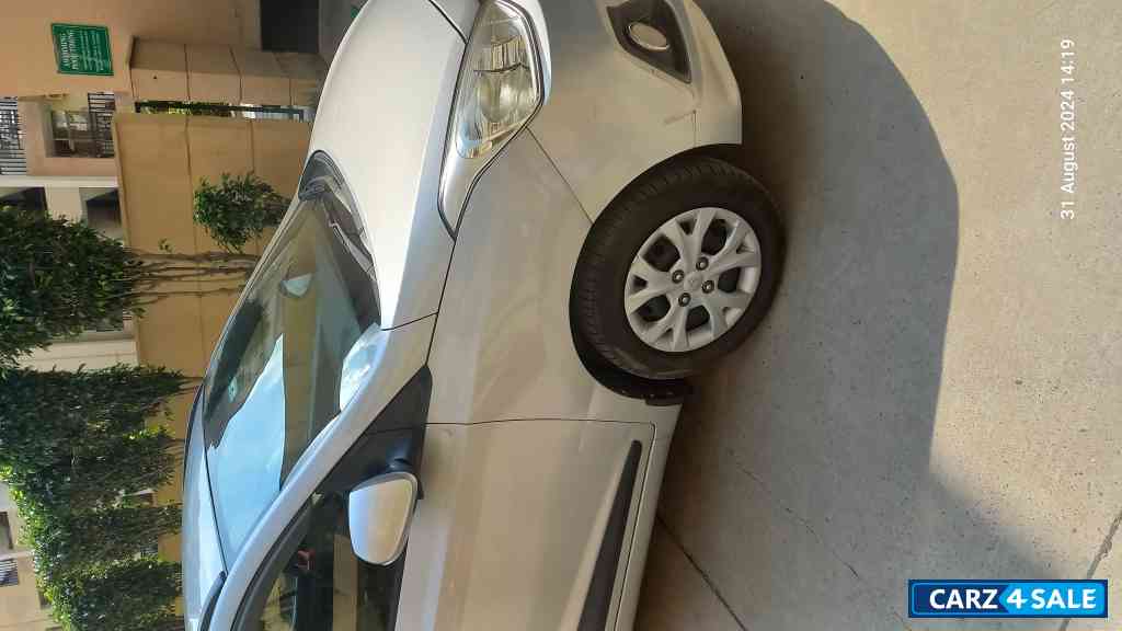 Sleak Silver Hyundai i10 Grand i10Sports Kappa VTVT