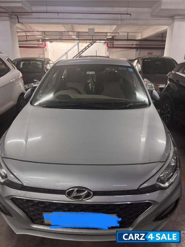 Typhoon Silver Hyundai Elite i20 sportz plus Typhoon Silver Hyundai Elite i20 sportz plus