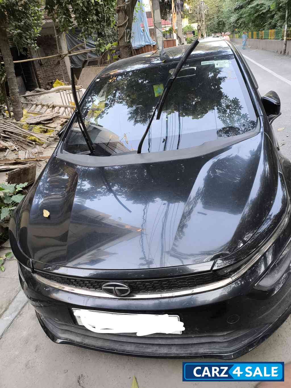 Cosmic Black Tata Altroz Xz plus iturbo dark edition