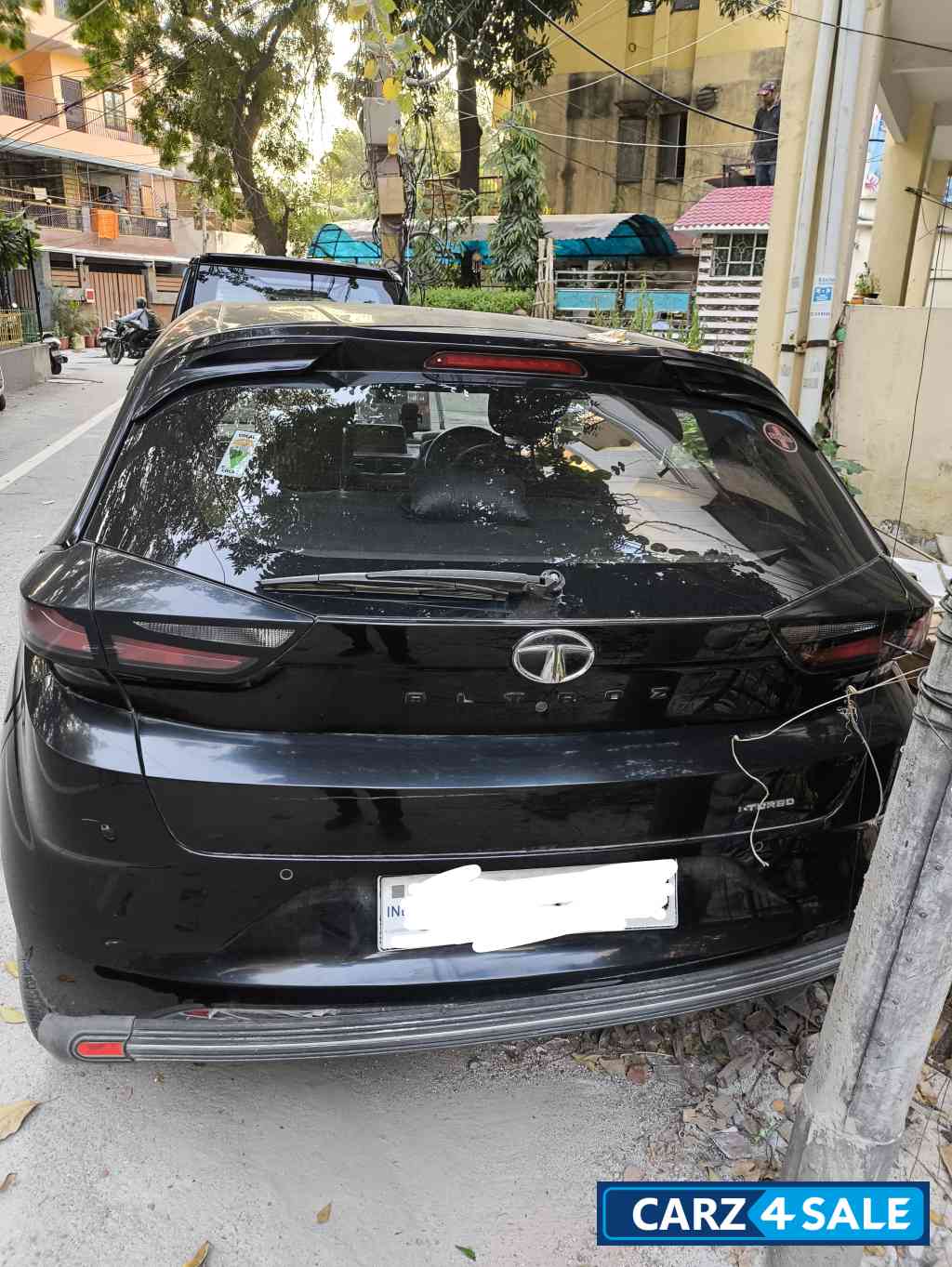 Cosmic Black Tata Altroz Xz plus iturbo dark edition