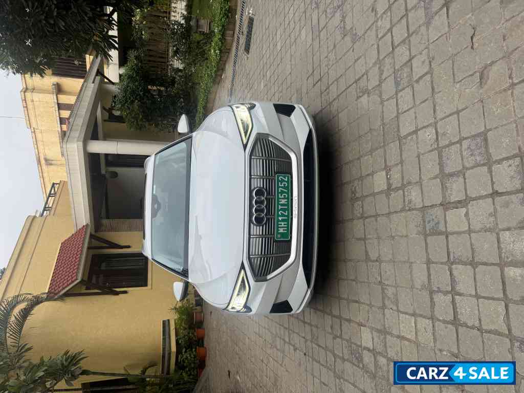 White Audi e-tron Etron 50