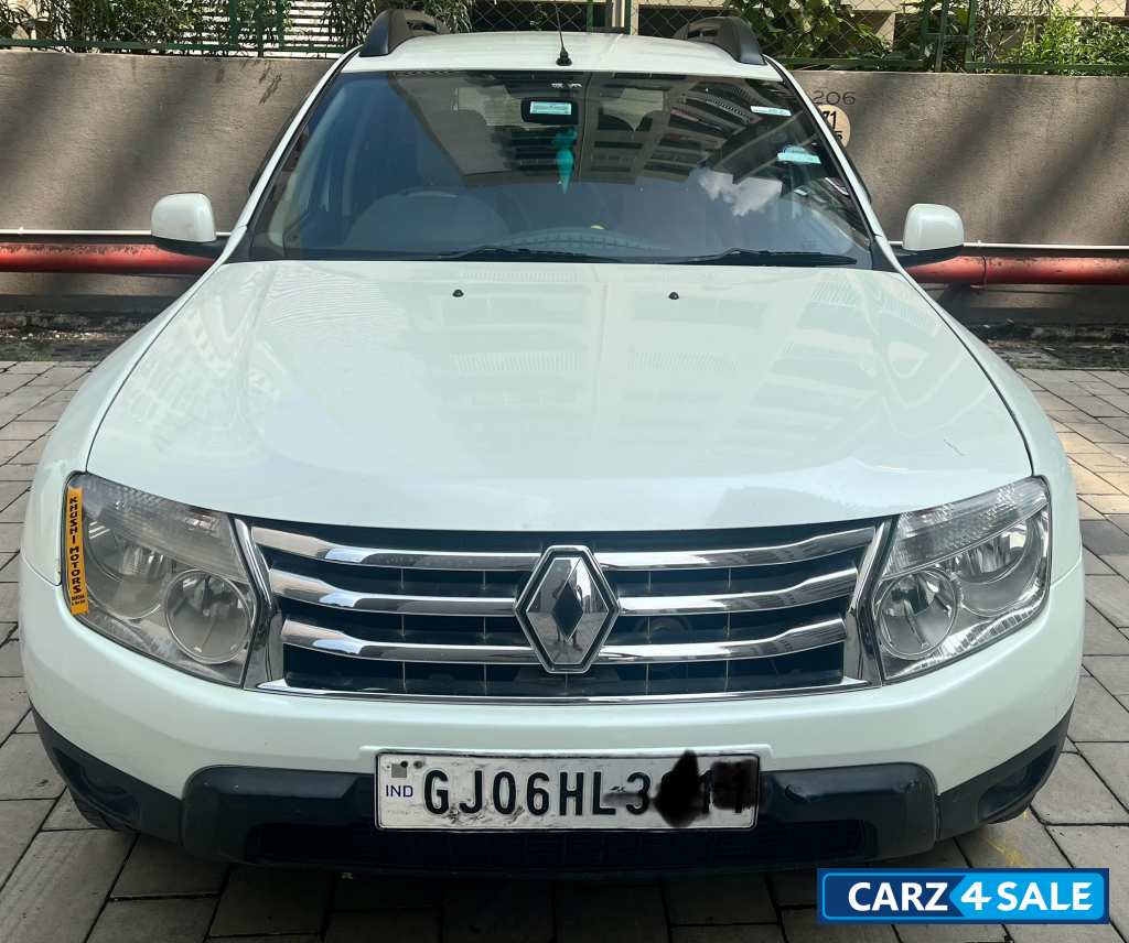 Pearl White Renault Duster 85bps
