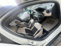 Pearl White Renault Duster 85bps