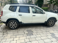 Pearl White Renault Duster 85bps