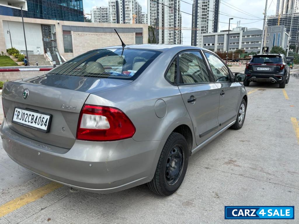 Skoda Rapid 1.6 Active MT