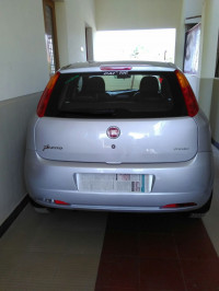 Minimal Grey Fiat Punto 1.3 Dynamic Diesel