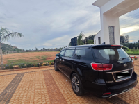 Kia Carnival Premium 8 seater