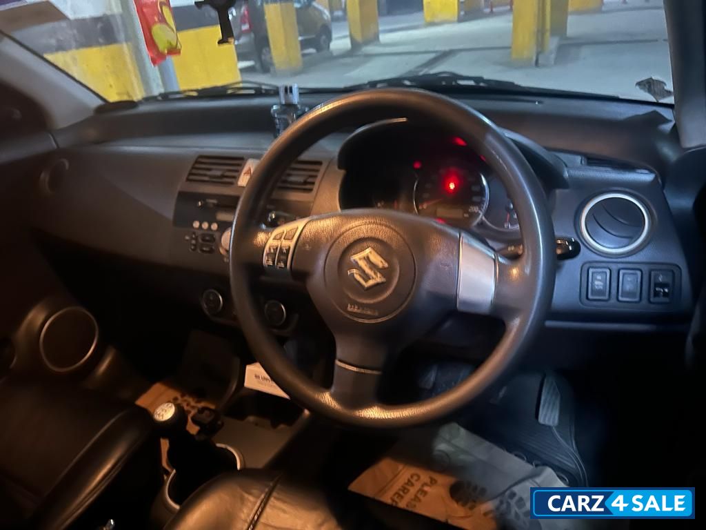 Maruti Suzuki Swift ZXI