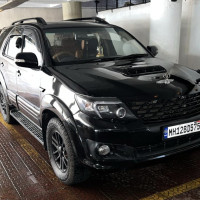 Black Mica Toyota Fortuner 3.0 D