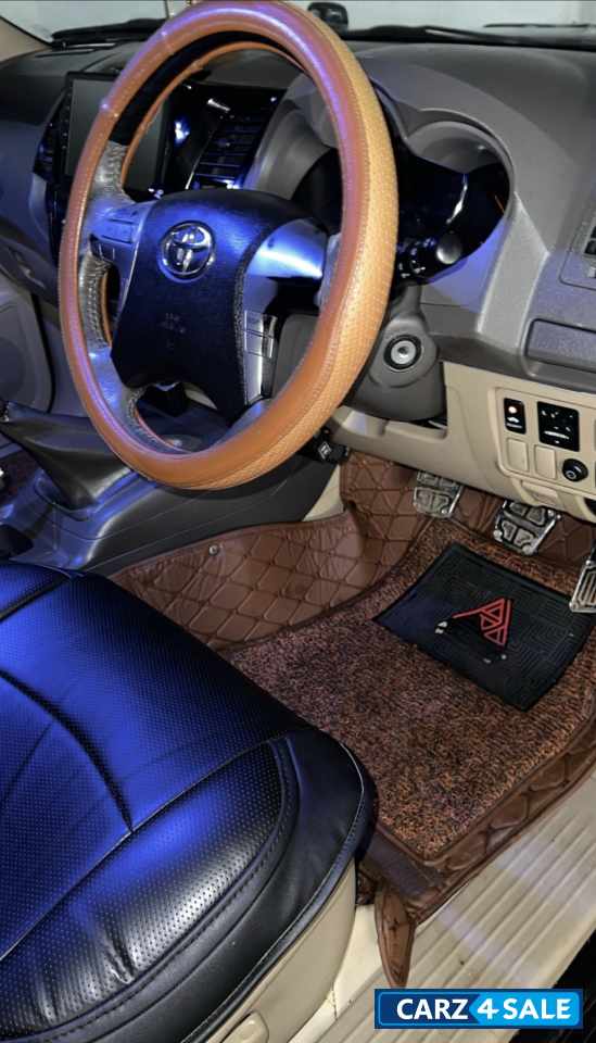 Black Mica Toyota Fortuner 3.0 D