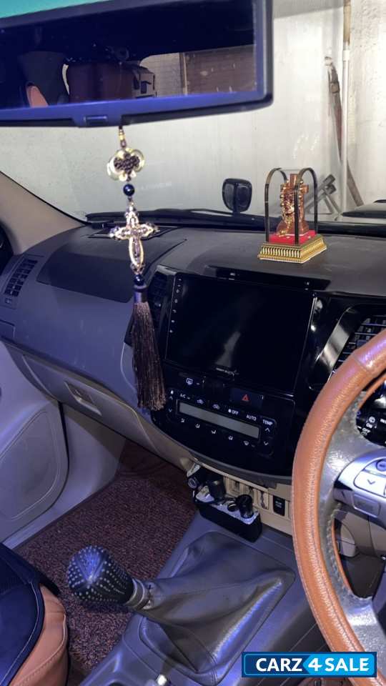 Black Mica Toyota Fortuner 3.0 D