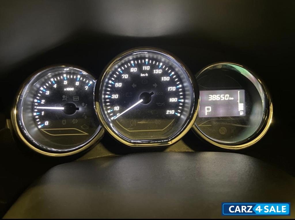 Renault Duster RXZ 1.3 TURBO AUTOMATIC PETROL