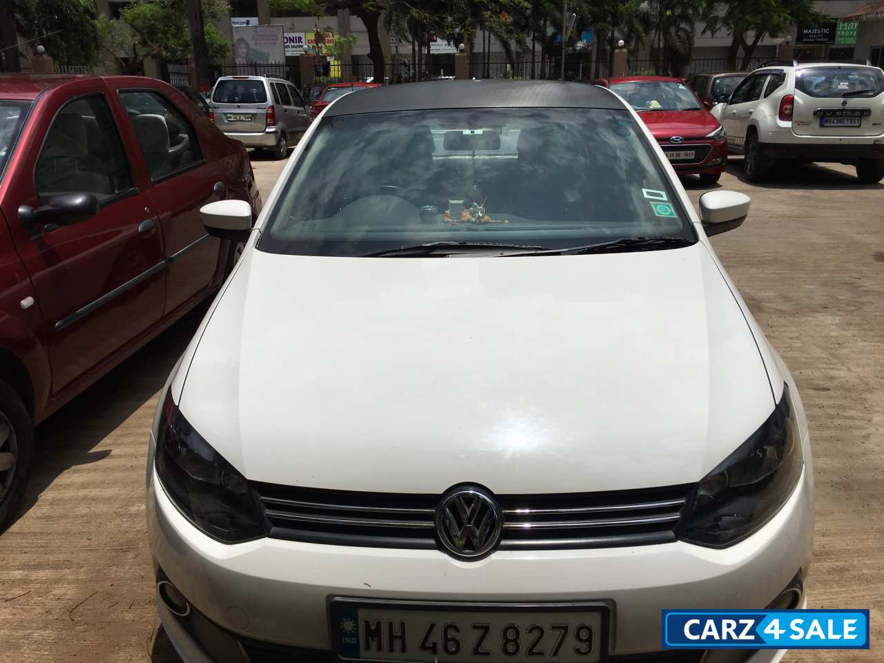 White Volkswagen Vento Diesel Highline White Volkswagen Vento Diesel Highline